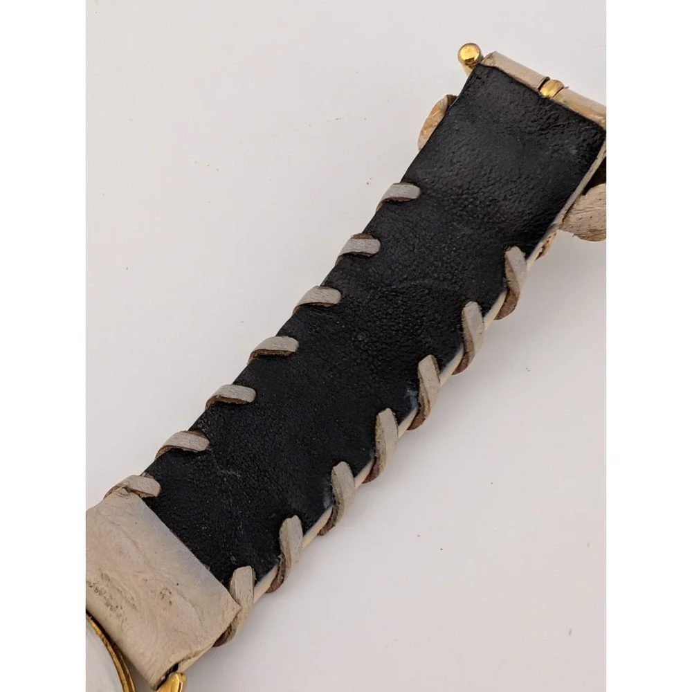 Vintage‎ Cherokee Watch Women 34mm Gold Case Leather Band- New Battery